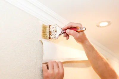 Pose de papier peint à Bolazec — revêtements muraux et toiles de verre